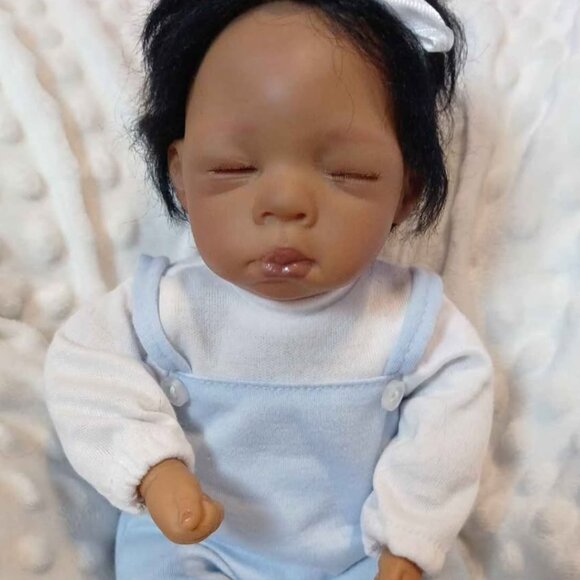 10" Realistic Doll Reborn Style Baby Boy Girl Kids Toy Collectable ADG Ashton Dr - Picture 1 of 10